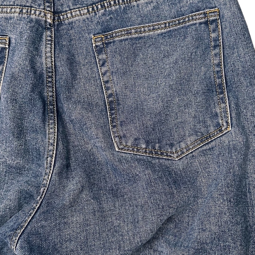 Pretty Little Thing Women’s Sz 12 Mom Jeans Vintage Wash High Rise - Picture 4 of 11